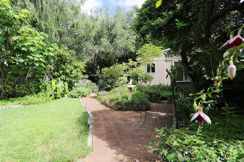 Jacaranda Guest House Busselton Exterior photo