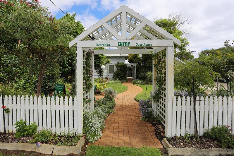 Jacaranda Guest House Busselton Exterior photo